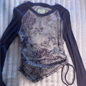 Urban Outfitters Long Sleeve Purple top. Perfect condition !